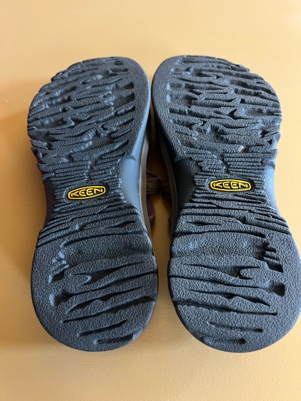 KEEN Women's Whisper hybrid hiking/water sandal/Slise in Tan - Size 9 - Picture 5 of 8